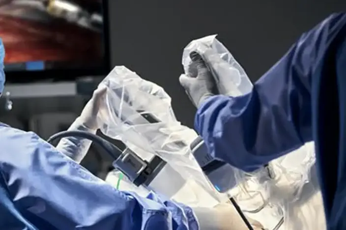 doctors working in surgery