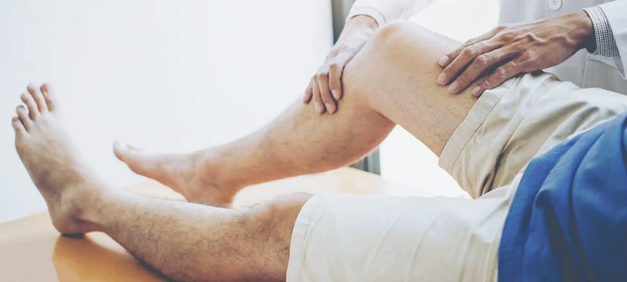 a man with a knee injury